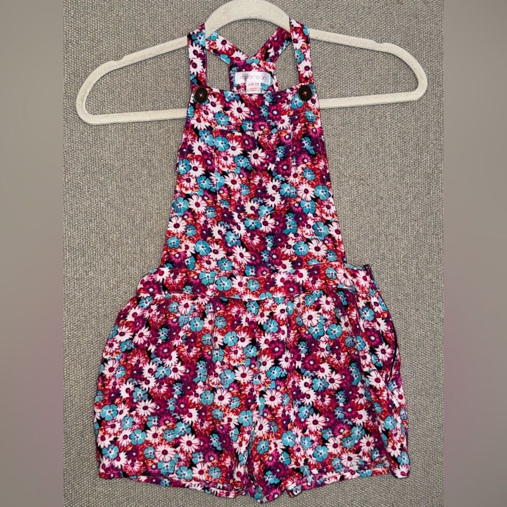 Xhilaration size medium 7/8 Multicolor Floral shorts overalls